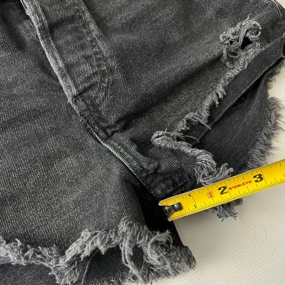 We The Free Black Jean Shorts Cut Off Button Fly Women Size 25 - Picture 5 of 8